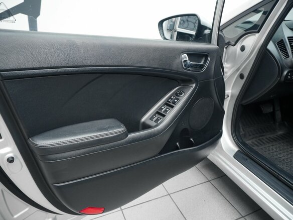 2014 Kia Cerato III, серебристый, 1279900 рублей - вид 9