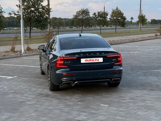 2022 Volvo S60 III, синий, 2350000 рублей, вид 5
