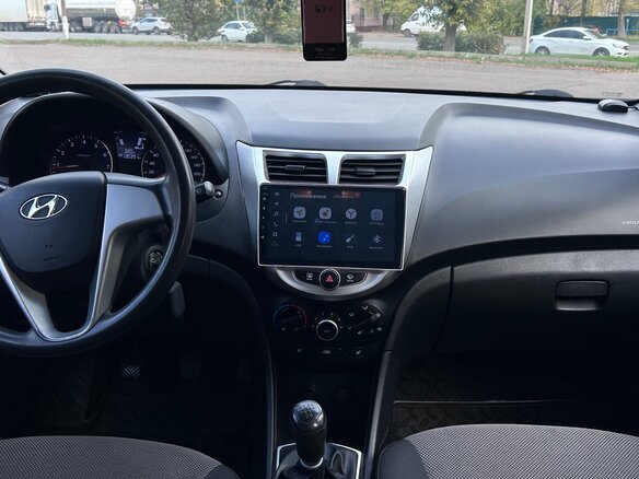 2011 Hyundai Solaris I, бежевый, 637000 рублей - вид 5