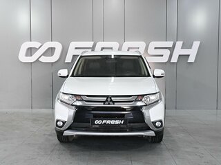 2015 Mitsubishi Outlander III Рестайлинг 2, белый, 1749000 рублей, вид 3