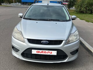 2009 Ford Focus II Рестайлинг, серебристый, 320000 рублей, вид 2