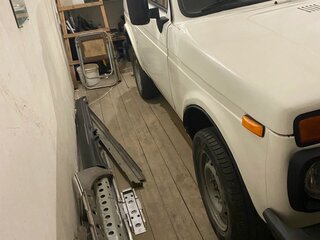 1995 Lada (ВАЗ) 2121 (4x4) I Рестайлинг, белый, 175000 рублей, вид 2