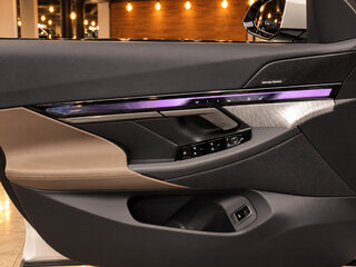 2025 BMW 5 серии 523d xDrive VIII (G60/G61/G68), белый, 7900000 рублей, вид 4