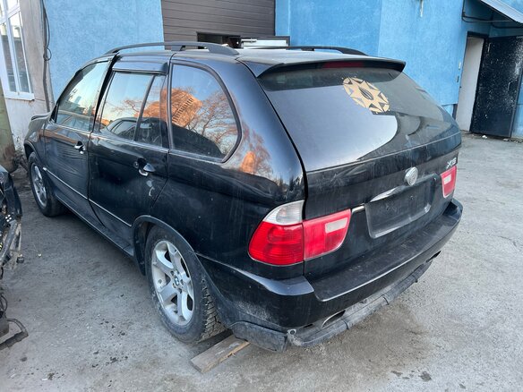 2002 BMW X5 4.6is I (E53), чёрный, 550000 рублей - вид 6