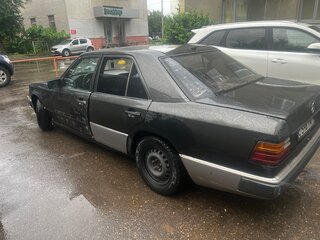 1985 Mercedes-Benz W124 230, серый, 180000 рублей, вид 4