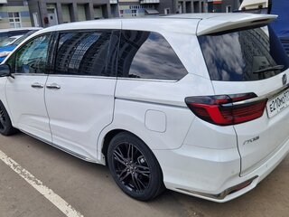 2022 Honda Odyssey V Рестайлинг 2, белый, 4190000 рублей, вид 4