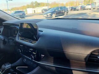 2022 Nissan Rogue III, серый, 2048634 рублей, вид 4