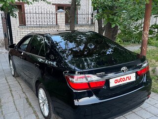 2015 Toyota Camry VII (XV50) Рестайлинг, чёрный, 2285000 рублей, вид 2