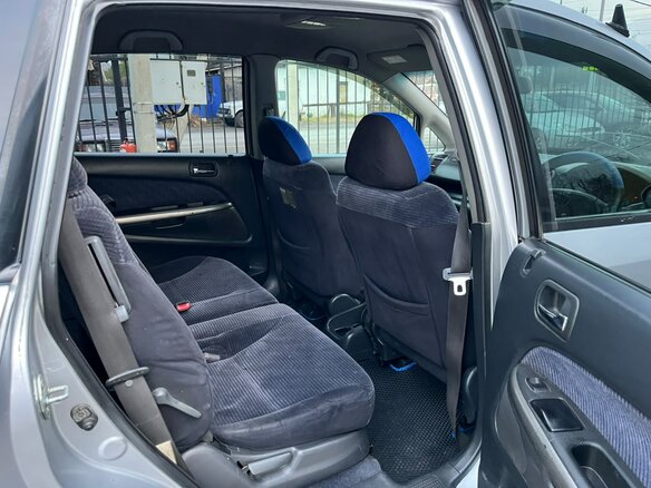 2001 Honda Stream I, серый, 399999 рублей - вид 12