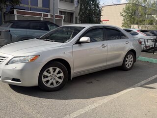 2007 Toyota Camry VI (XV40), серебристый, 1060000 рублей, вид 1
