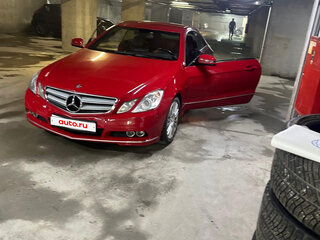 2011 Mercedes-Benz E-Класс 200 5G-Tronic IV (W212, S212, C207), пурпурный, 2100000 рублей, вид 2