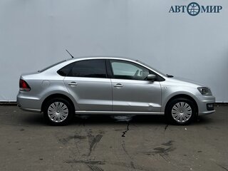 2016 Volkswagen Polo V Рестайлинг, серебристый, 685000 рублей, вид 4