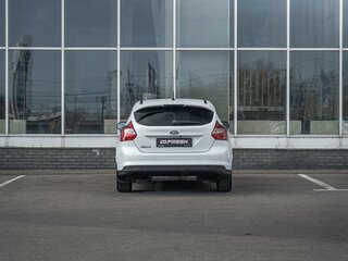 2013 Ford Focus III, белый, 690000 рублей, вид 4