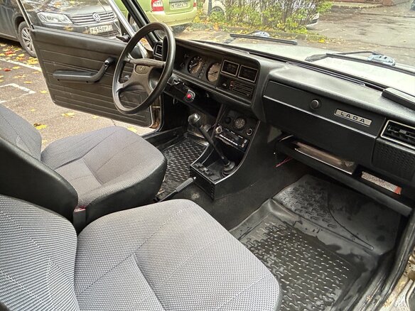 2010 Lada (ВАЗ) 2107, серебристый, 210000 рублей - вид 12