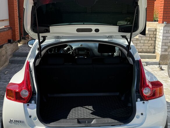 2013 Nissan Juke I, белый - вид 10