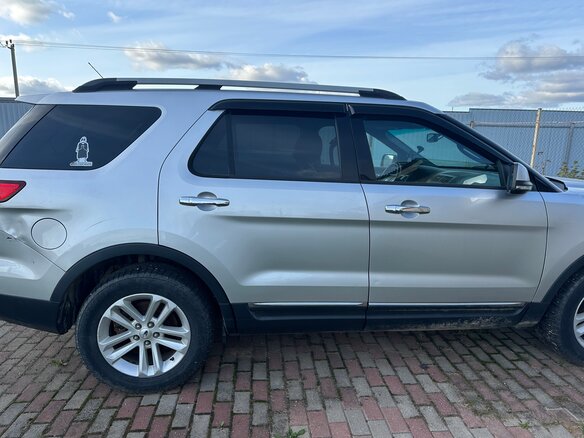 2012 Ford Explorer V, серый, 1400000 рублей - вид 4