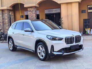 2023 BMW X1 Long 20Li sDrive III (U11/U12), белый, 2670000 рублей, вид 3