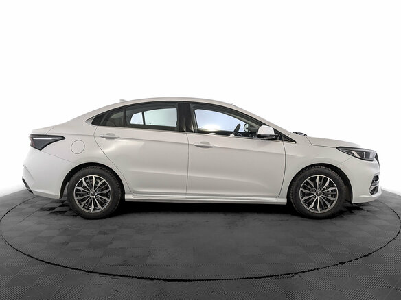 2023 Omoda S5, белый - вид 3