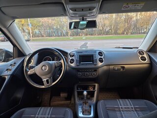 2016 Volkswagen Tiguan I Рестайлинг, чёрный, 1700000 рублей, вид 4