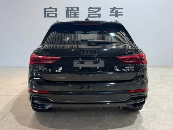 2022 Audi Q3 35 TFSI II (F3), чёрный - вид 4