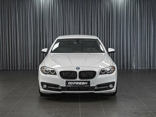2014 BMW 5 серии 520i VI (F10/F11/F07) Рестайлинг, белый, 1999000 рублей, вид 3