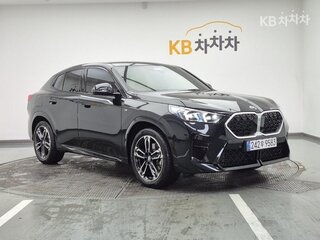 2024 BMW X2 sDrive18i II (U10), чёрный, 3650000 рублей, вид 2