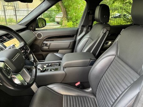 2021 Land Rover Discovery P300 V Рестайлинг, чёрный, 5750000 рублей, вид 4