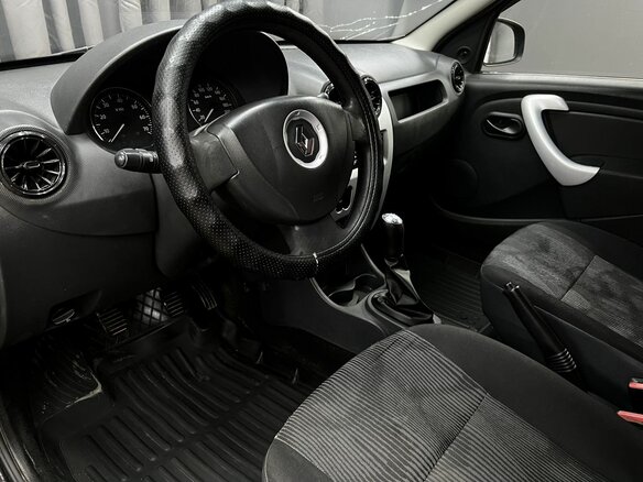 2014 Renault Logan I Рестайлинг, чёрный - вид 4