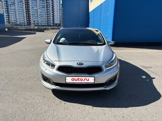 2016 Kia Ceed II Рестайлинг, серебристый, 1350000 рублей, вид 2