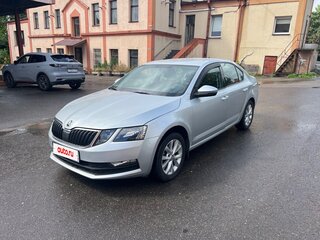 2018 Skoda Octavia III (A7) Рестайлинг, серебристый, 1350000 рублей, вид 1