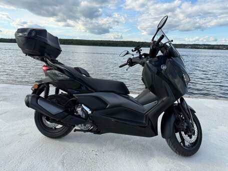 2025 Yamaha XMAX, чёрный, 770000 рублей, вид 3