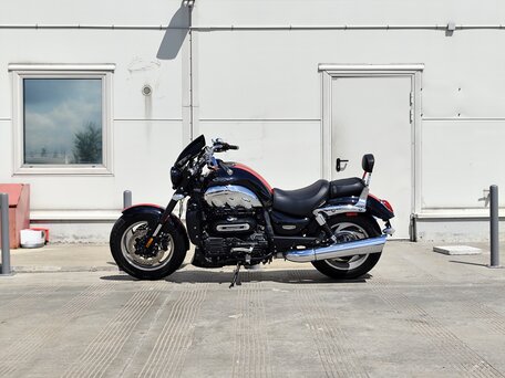 2017 Triumph Rocket III, чёрный, 1450000 рублей, вид 5
