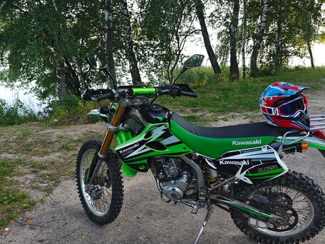 2004 Kawasaki KLX 250, зелёный, 200000 рублей, вид 1