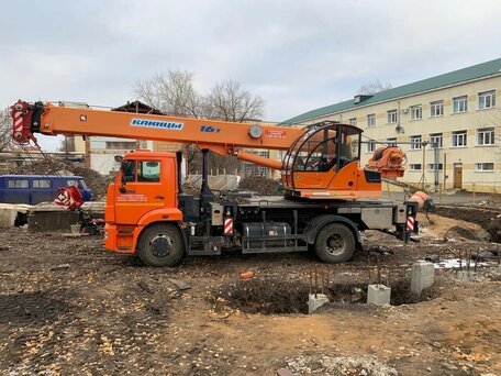 2022 Клинцы КС-35719-1-02, красный, 7700000 рублей, вид 2