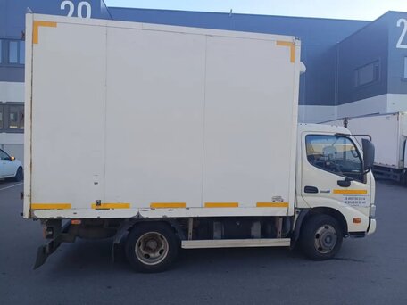 2018 Hino Series 300 (Dutro), белый, 2100000 рублей, вид 3