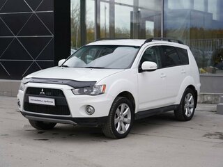 2012 Mitsubishi Outlander II Рестайлинг, белый, 1170000 рублей, вид 1