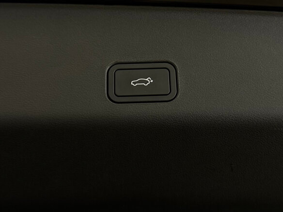 2026 Geely Monjaro (Xingyue L) I Рестайлинг 2 (China Market), чёрный, 4185000 рублей - вид 23