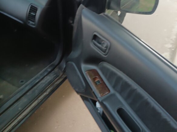 1996 Nissan Maxima IV (A32), чёрный, 320000 рублей - вид 12