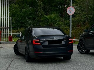 2013 Skoda Octavia III (A7), чёрный, 1450000 рублей, вид 3