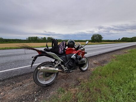 2011 Honda CBR 250RR, красный, 250000 рублей, вид 1