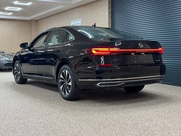 2025 Volkswagen Passat (North America and China) II (China Market) Рестайлинг, чёрный, 3684000 рублей - вид 1