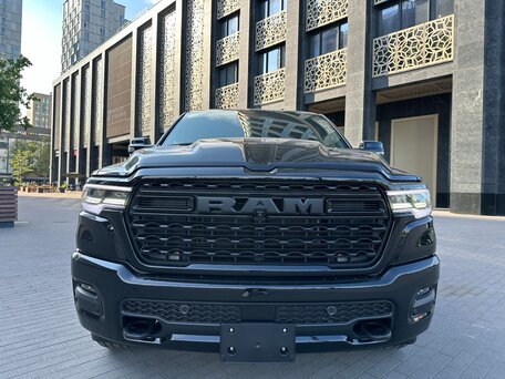 2026 Ram 1500 Crew Cab eTorque V Рестайлинг, чёрный, 10899000 рублей, вид 2