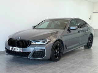 2021 BMW 5 серии 530d xDrive VII (G30/G31/G38) Рестайлинг, серый, 5990000 рублей, вид 1