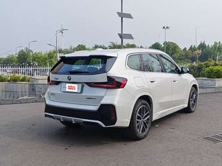 2026 BMW iX1 eDrive 25L, белый, 3865000 рублей, вид 5