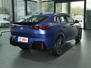 2025 BMW X2 sDrive25i II (U10), синий, 5745000 рублей, вид 5