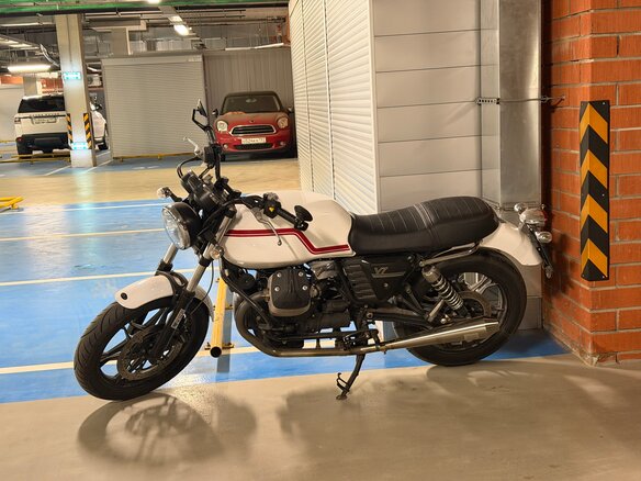 2013 Moto Guzzi V 7, белый, 470000 рублей - вид 11