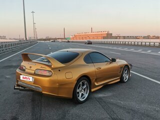 1996 Toyota Supra 5-speed IV (A80) Рестайлинг, золотистый, 7000001 рублей, вид 3