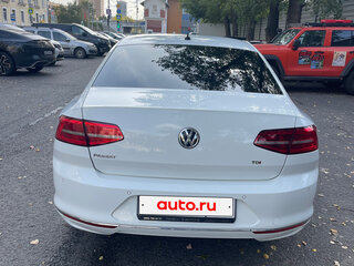 2017 Volkswagen Passat DSG6 B8, белый, 1950000 рублей, вид 5