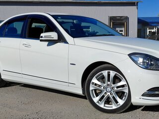 2011 Mercedes-Benz C-Класс 200 III (W204) Рестайлинг, белый, 1400000 рублей, вид 4