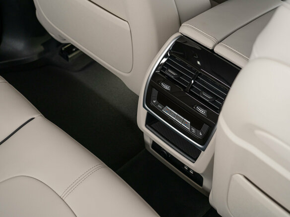 2026 BMW X5 40i IV (G05/G18) Рестайлинг, серый, 15990000 рублей - вид 23